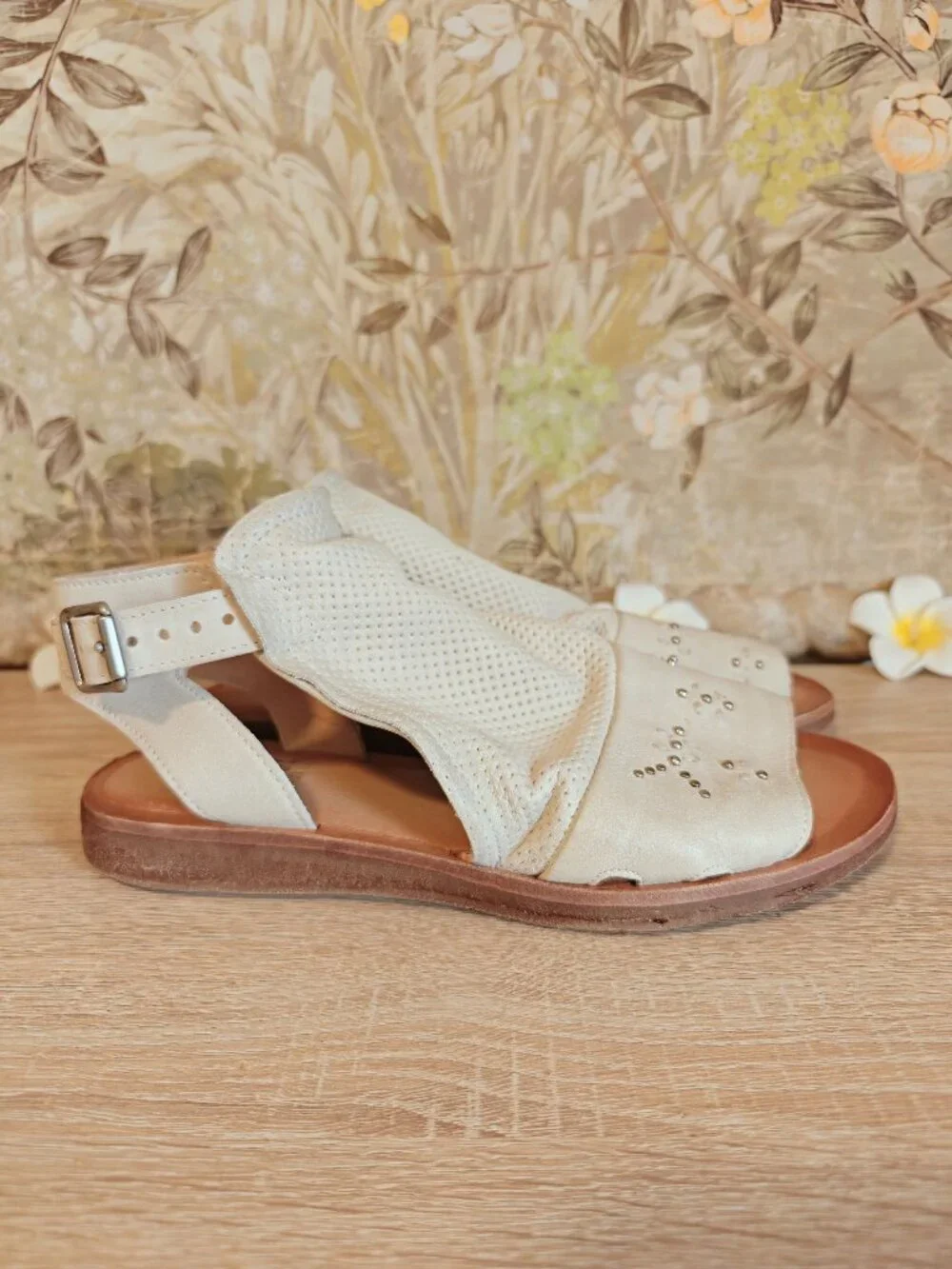 NIB Miz Mooz Fifi Linen Leather Studded Ankle Strap Sandals Sz 39
